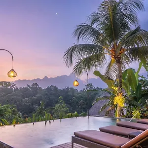 *** Hotel Mahadana Indonesia